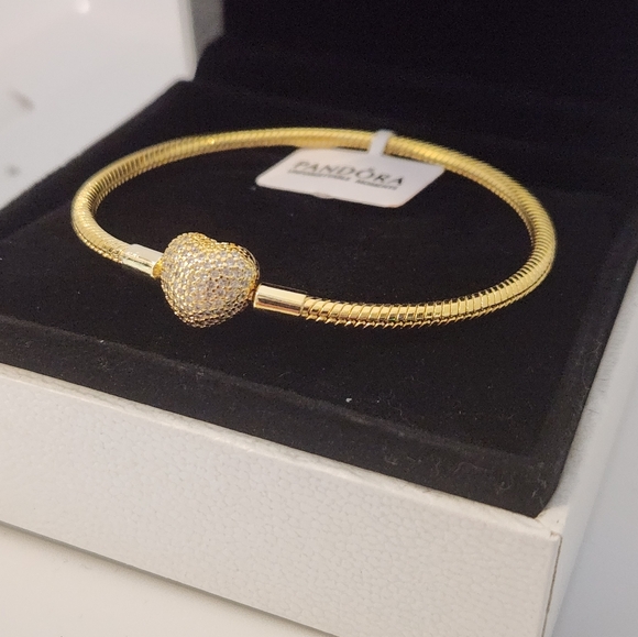 Pandora Moments 14k Golden Plated Snake Chain Charm Bracelet For Women's 7.5 in - Picture 2 of 7